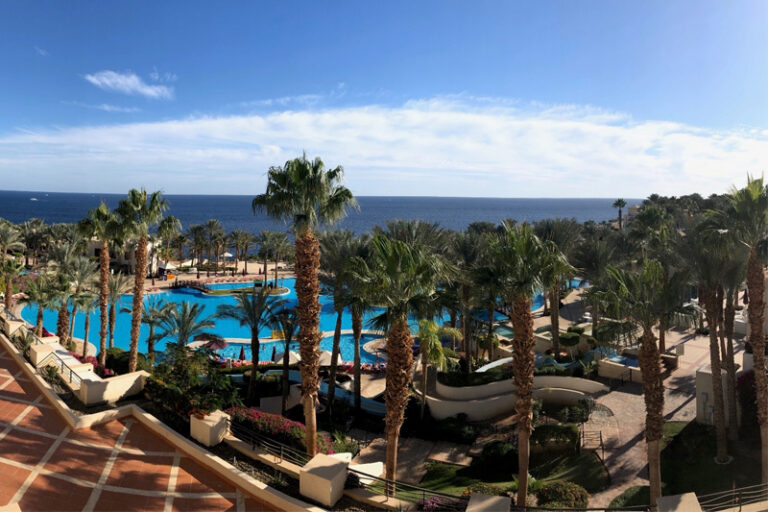 Grand Rotana 5*