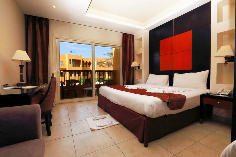 Rehana Royal Beach resort